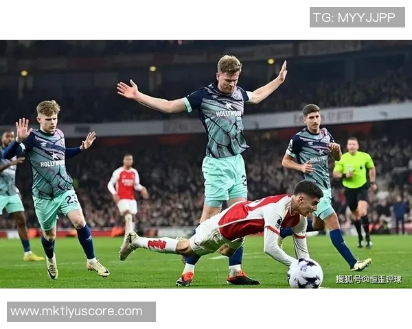 小蜜蜂主帅感慨备战时间紧迫球员们展现出无畏勇气迎接挑战