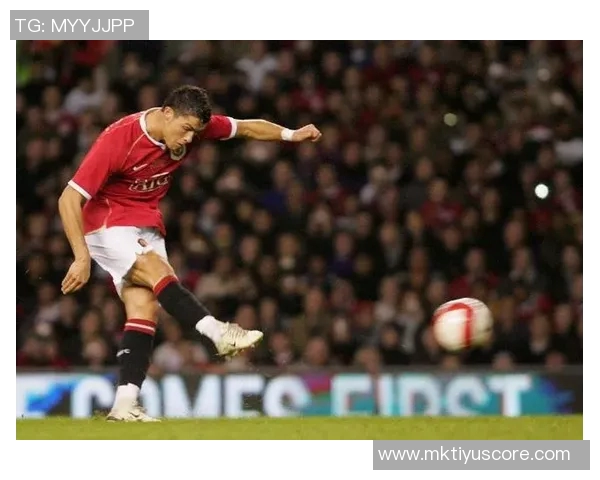 C罗补时任意球前自我激励却遗憾失误未能助队逆转胜局